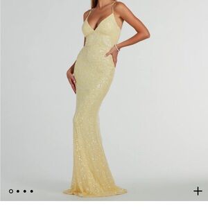 Windsor Elegant Yellow Evening Gown